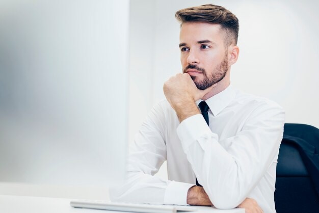 Qual a diferença entre pró-labore e distribuição de lucros?